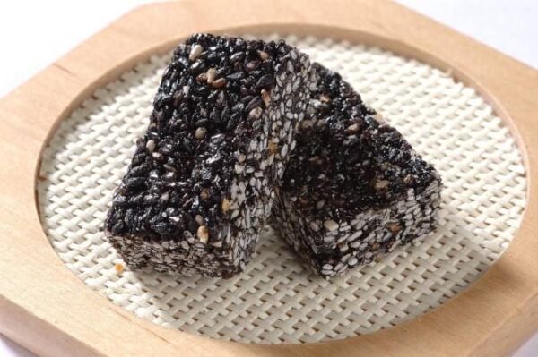 black chikki